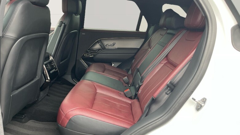 Land Rover Range Rover Sport 3.0 D300 Dynamic SE 5dr Auto Diesel Estate